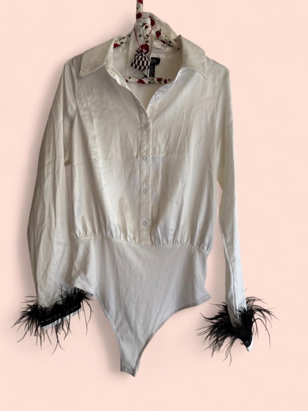 Vincero White Satin Long-Sleeve Button Bodysuit with Black Feather Cuffs M